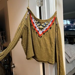 Woman’s Cropped Blouse